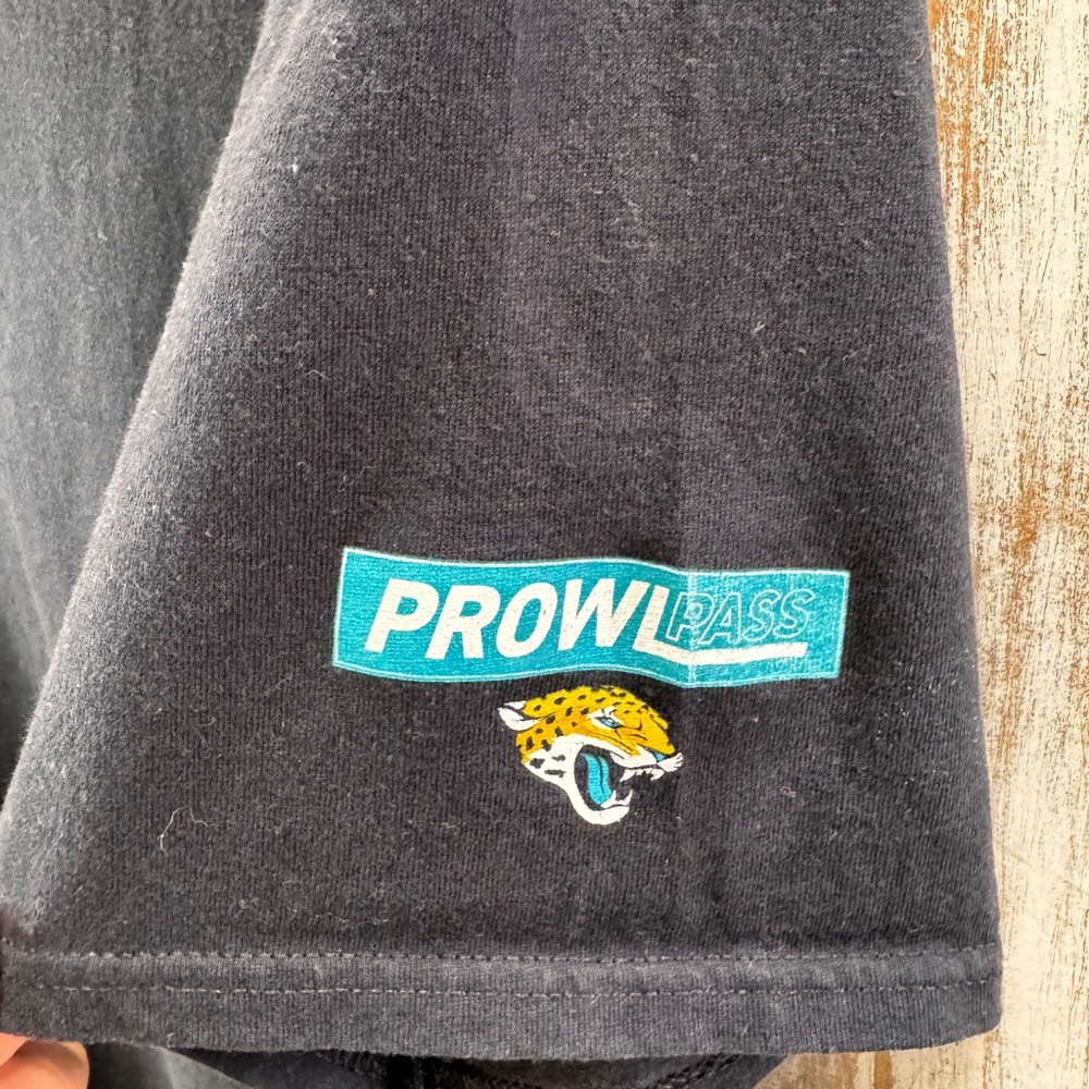 Port & Company Jaguars Get Your Prowl On Black‎ T Shirt Short Sleeve XL - Picture 5 of 5